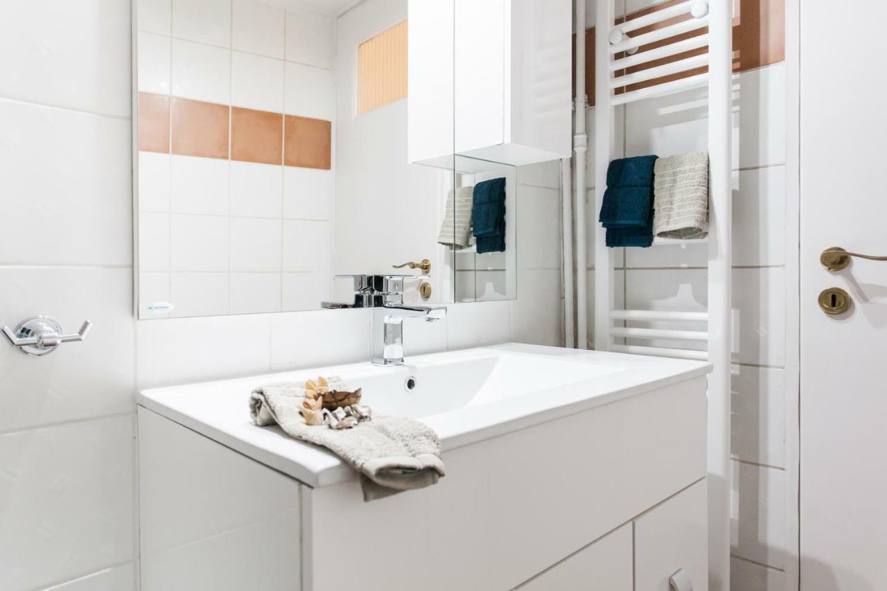 Classy And Stylish Private Apartment At Acropolis Museum Metro Station Atény Exteriér fotografie